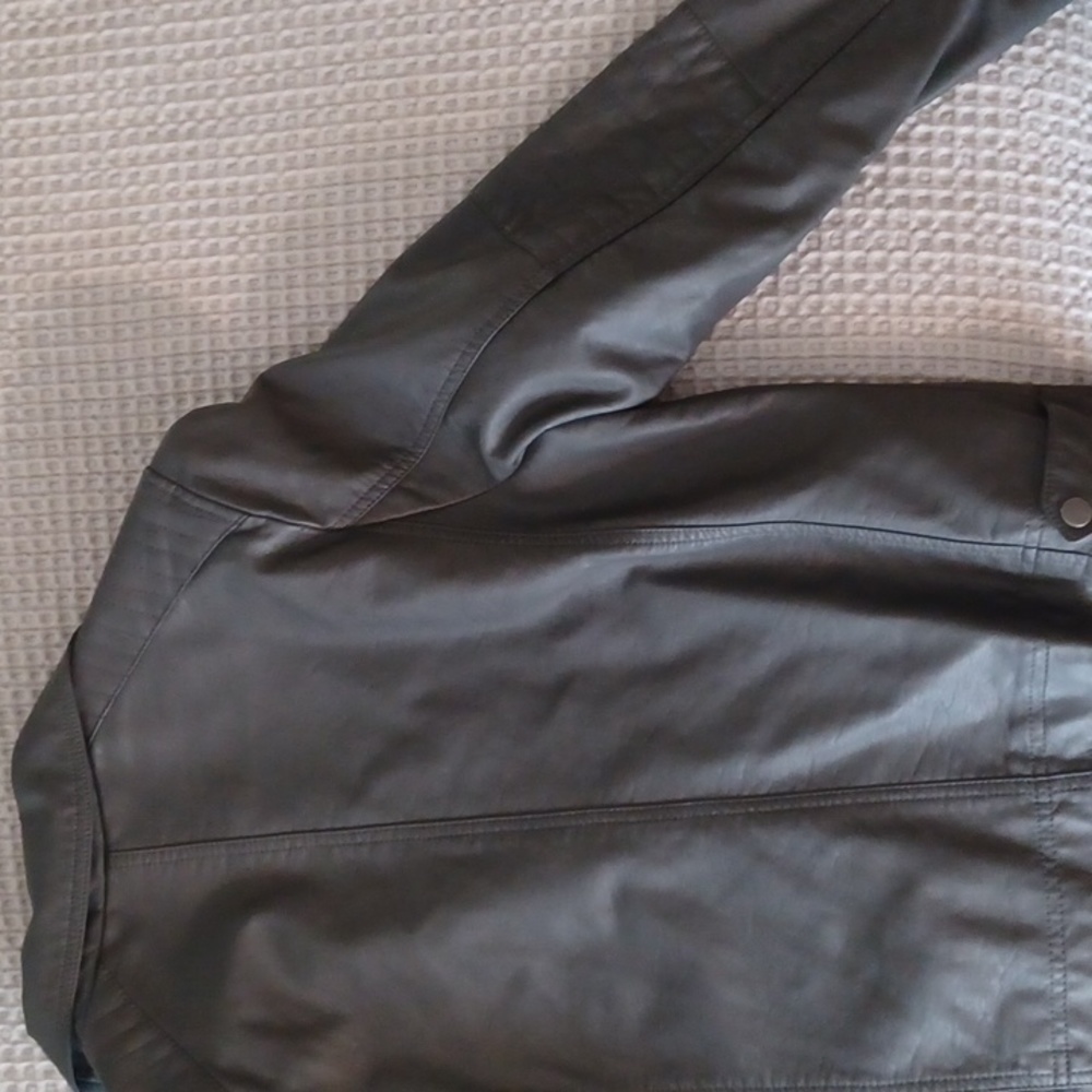 Jacket - Picture 2 of 5